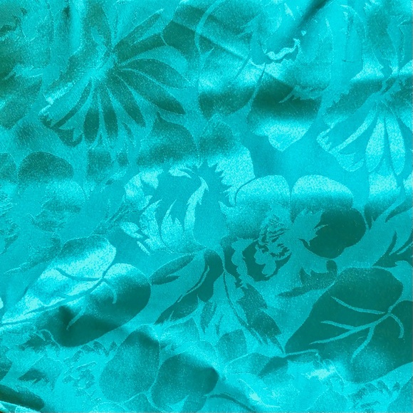 v i n t a g e :: Floral Brocade Jacquard Satin Blouse - Picture 9 of 11